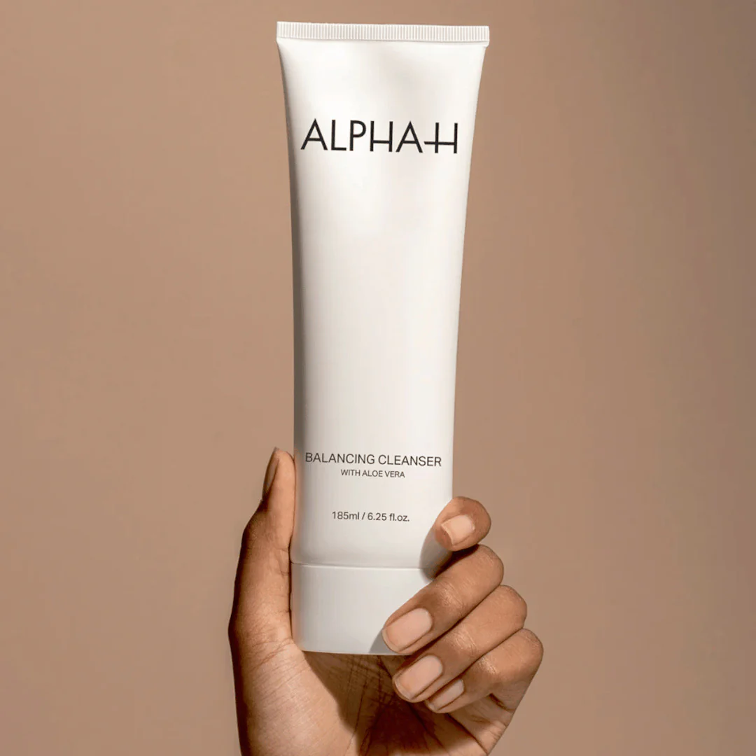 Alpha-H Balancing Cleanser with Aloe Vera - Image 4