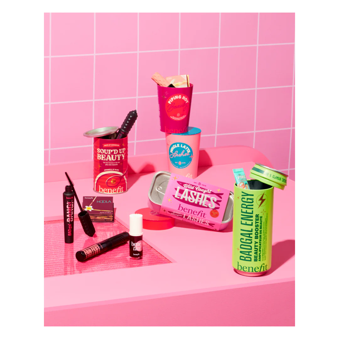 Benefit Piping Hot Beauty Gift Set - Image 7