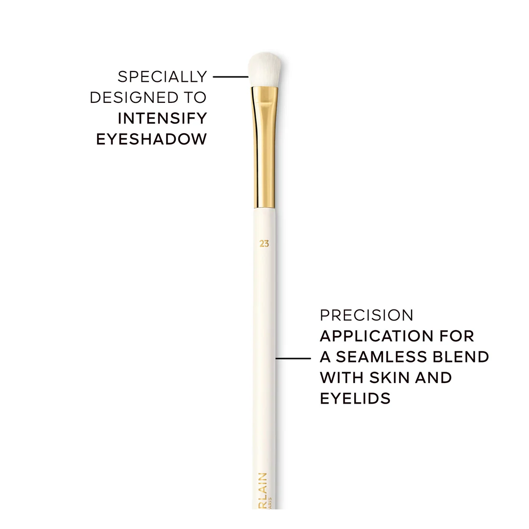 GUERLAIN Eyeshadow Shading Brush - Image 2
