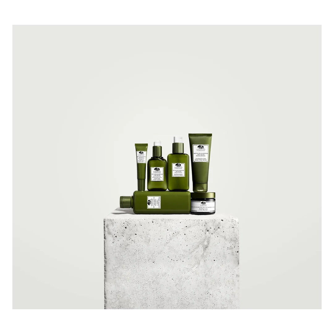 Origins Mega-Mushroom Skin Relief Face Cleanser - Image 3
