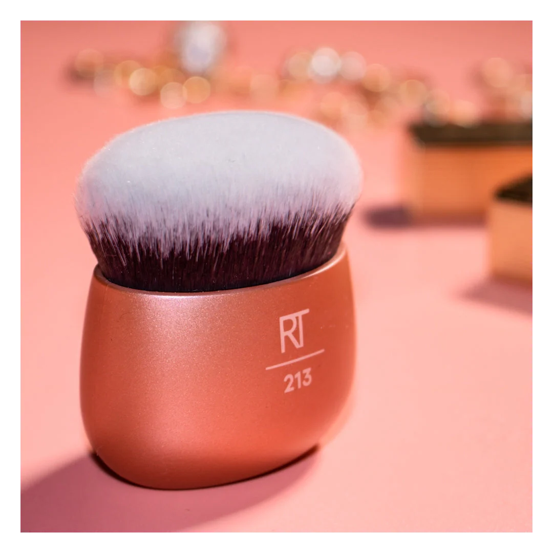 Real Techniques Foundation Blender - Image 2