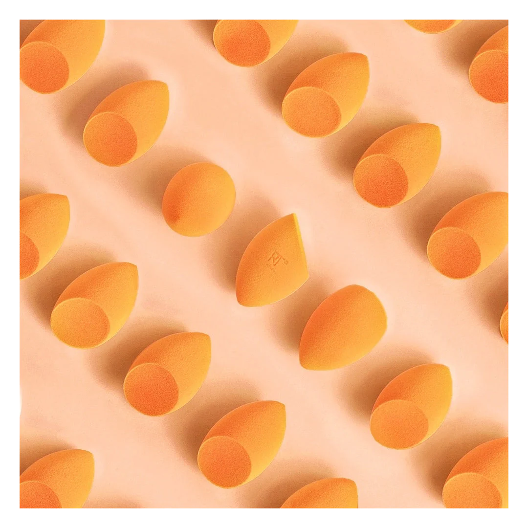 Real Techniques Miracle Complexion Sponge 2 Pack - Image 5