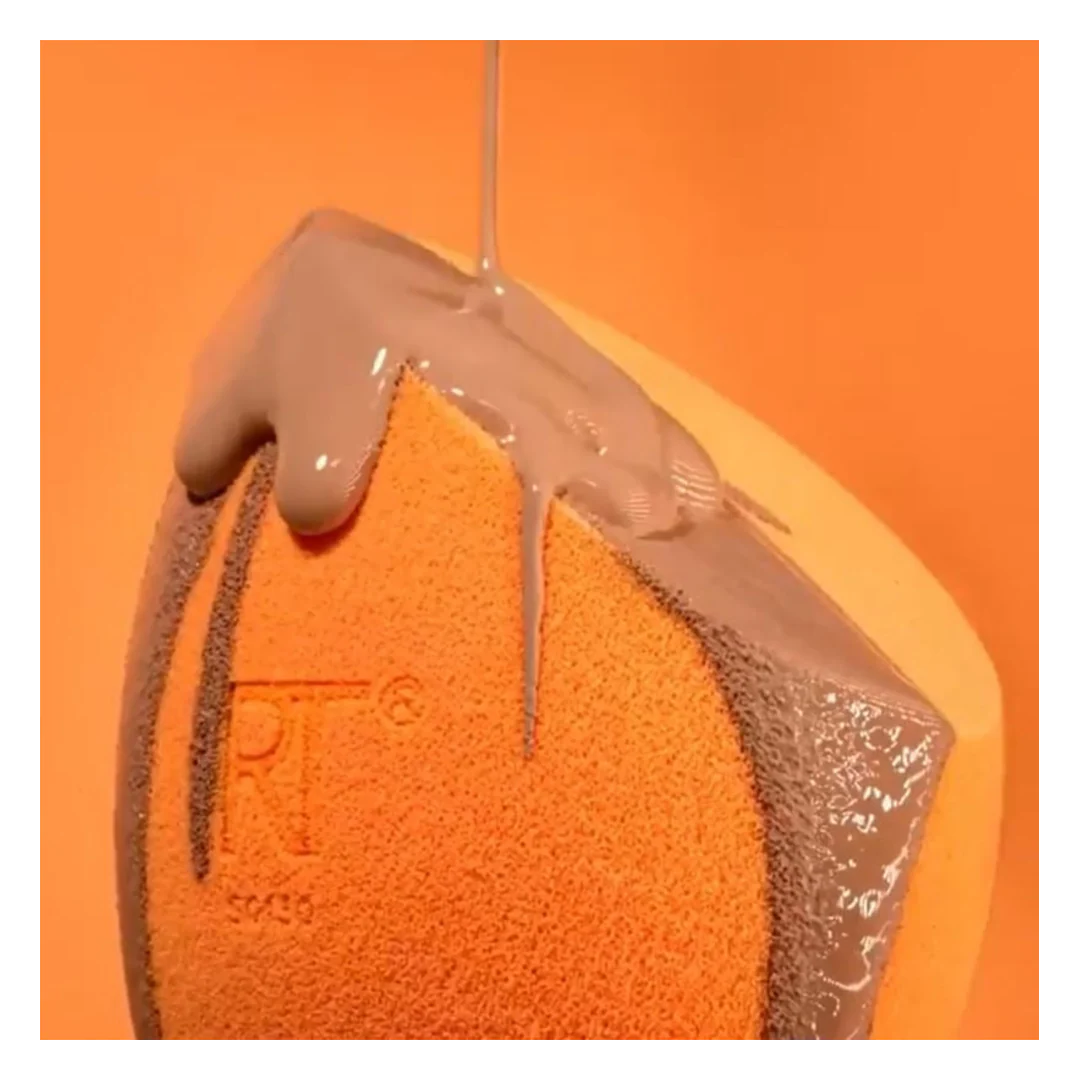Real Techniques Miracle Complexion Sponge - Image 8