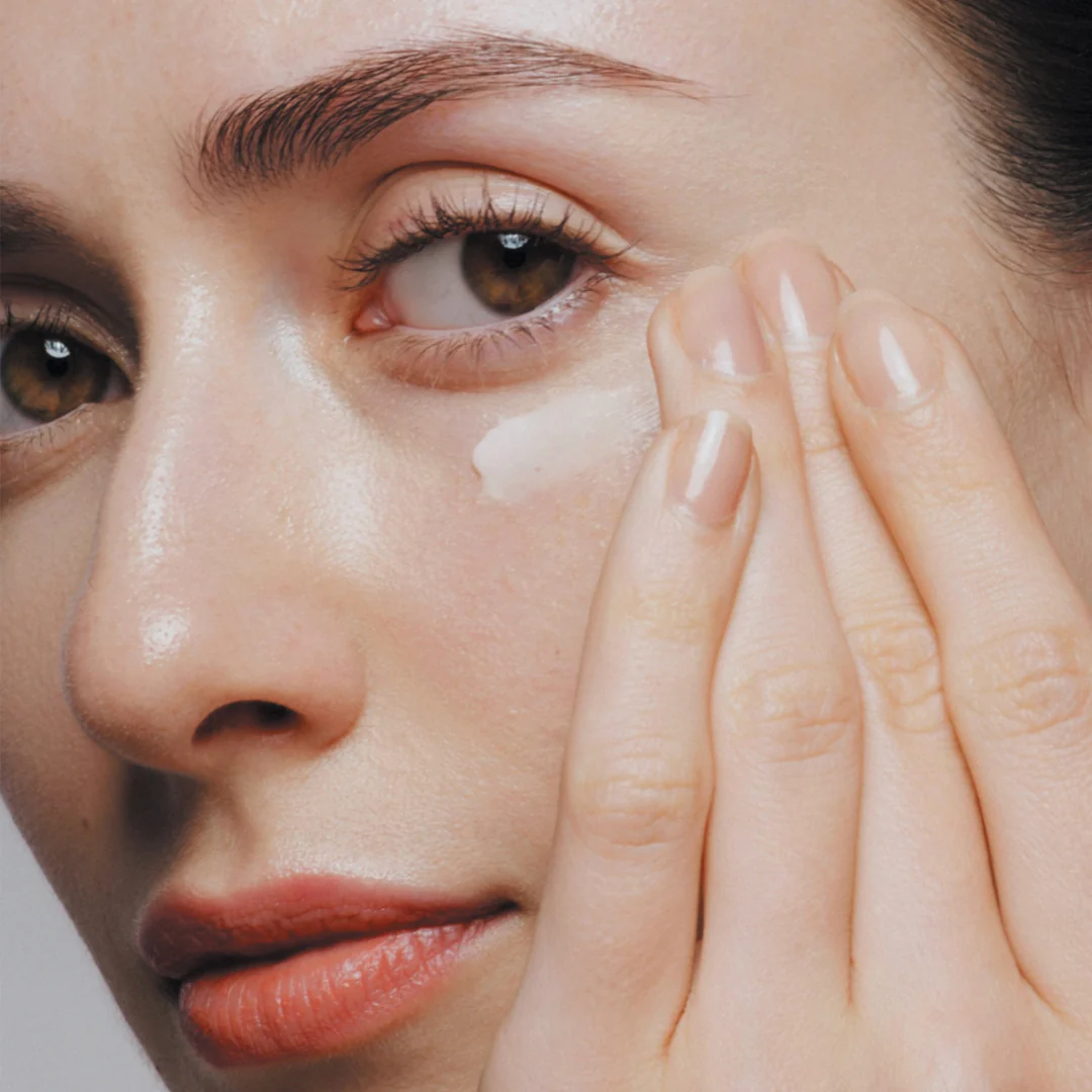 Shiseido Future Solution LX Eye & Lip Contour Regenerating Cream Refill - Image 6