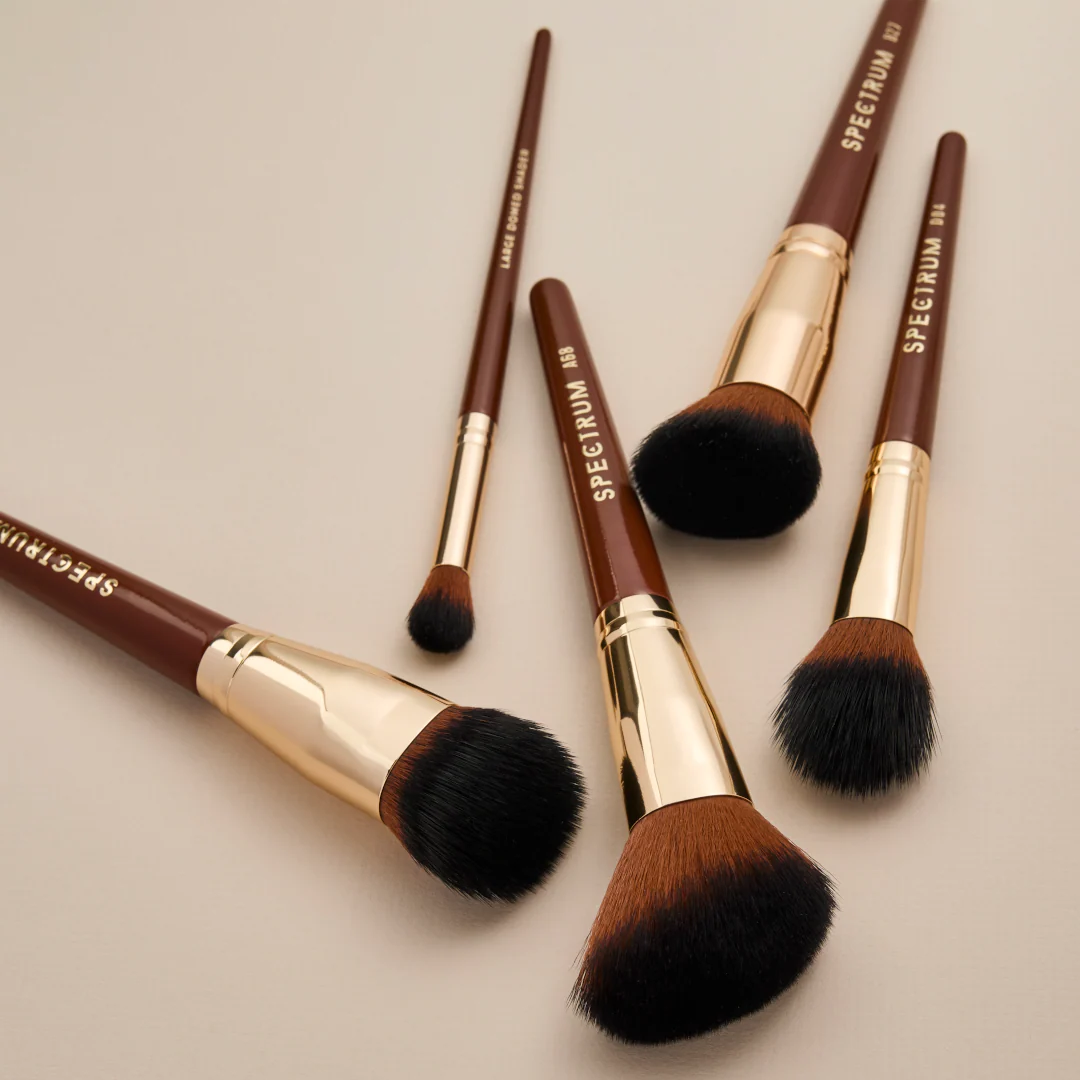 Spectrum Pantherine B27 Angled Buffing Foundation Brush - Image 6