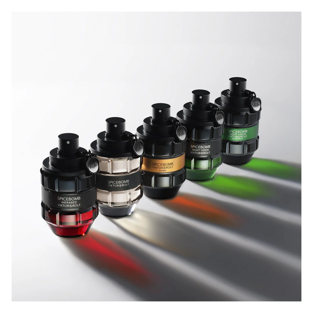 Viktor & Rolf Spicebomb Infrared Eau de Toilette Spray - Image 6