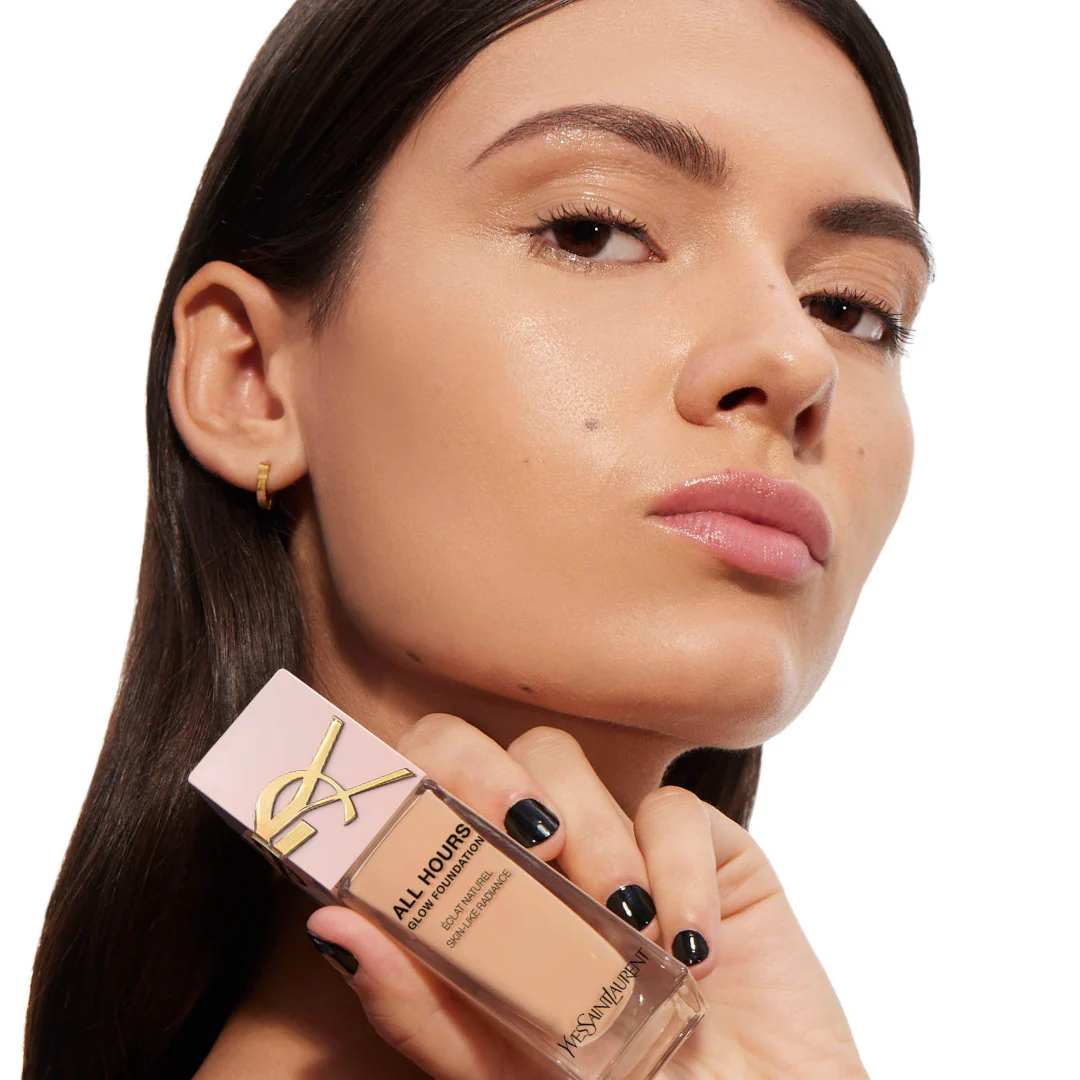 Yves Saint Laurent All Hours Glow Foundation - Image 44