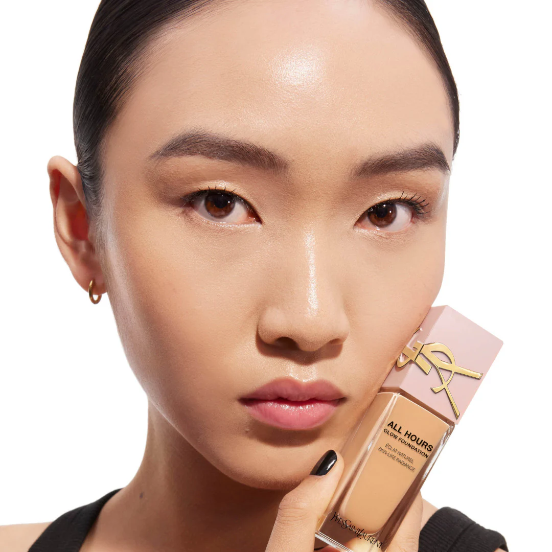 Yves Saint Laurent All Hours Glow Foundation - Image 68